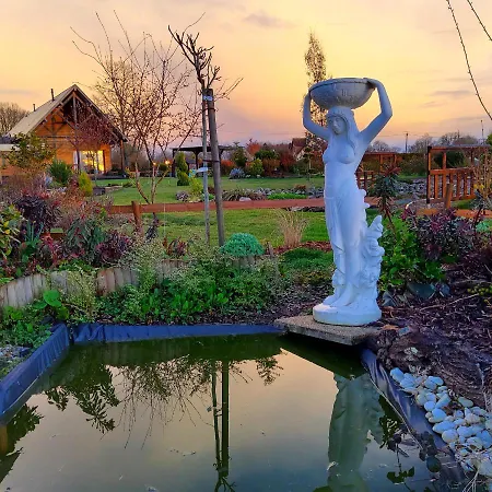 Bed and Breakfast L'ombragee Au Doux Refuge 3*